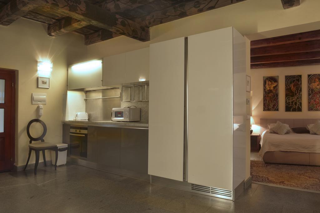 Prague Old Street Apartments Room photo